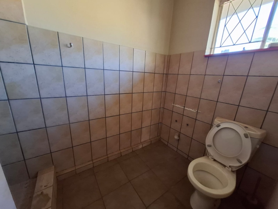 11 Bedroom Property for Sale in Universitas Free State